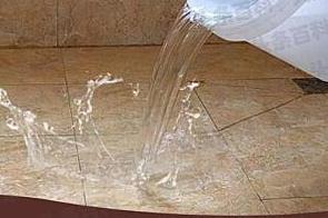 宜秀漏水维修 免砸砖防水材料该如何施工